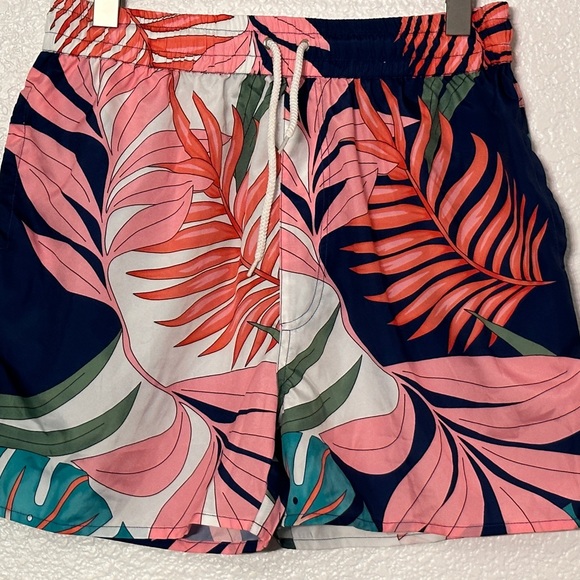 NWT NOVAMAN Swim Trunks size XL Blues Pinks Green White - Picture 2 of 10